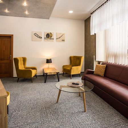 Hotel Somka Дриеница Экстерьер фото