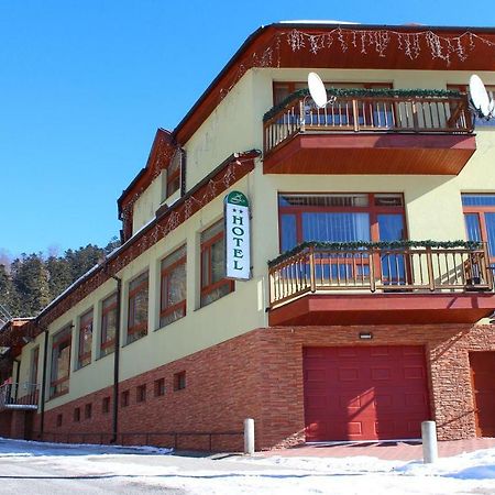 Hotel Somka Дриеница Экстерьер фото