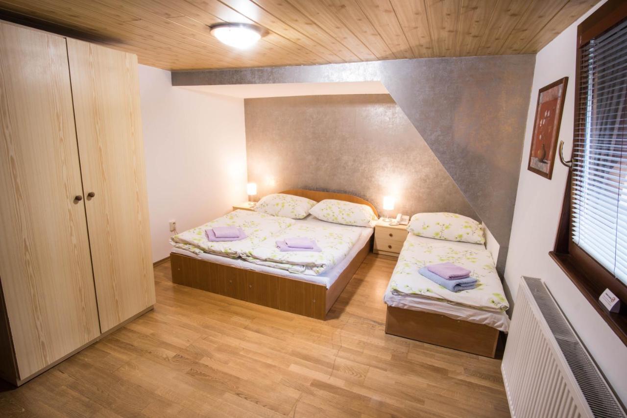 Hotel Somka Дриеница Экстерьер фото