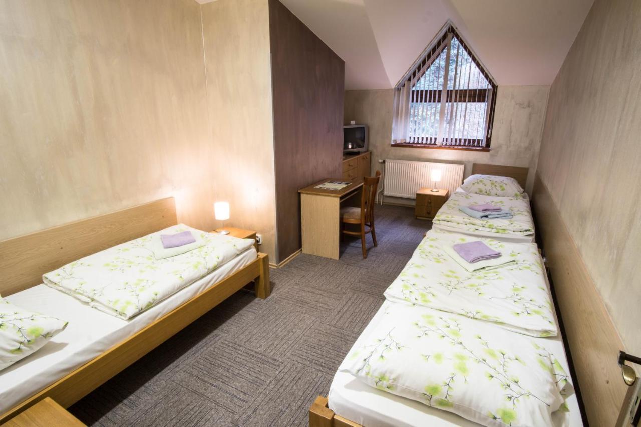 Hotel Somka Дриеница Экстерьер фото