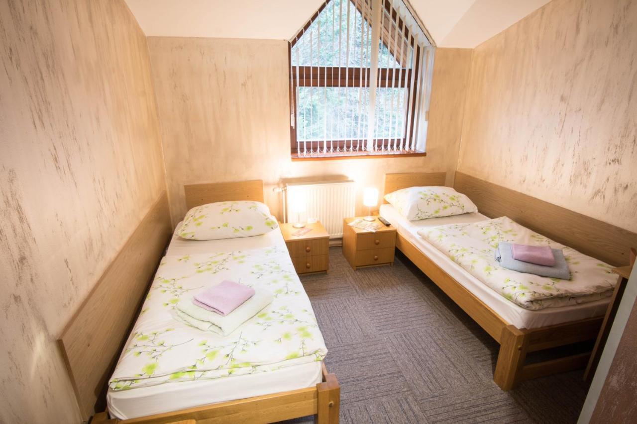 Hotel Somka Дриеница Экстерьер фото