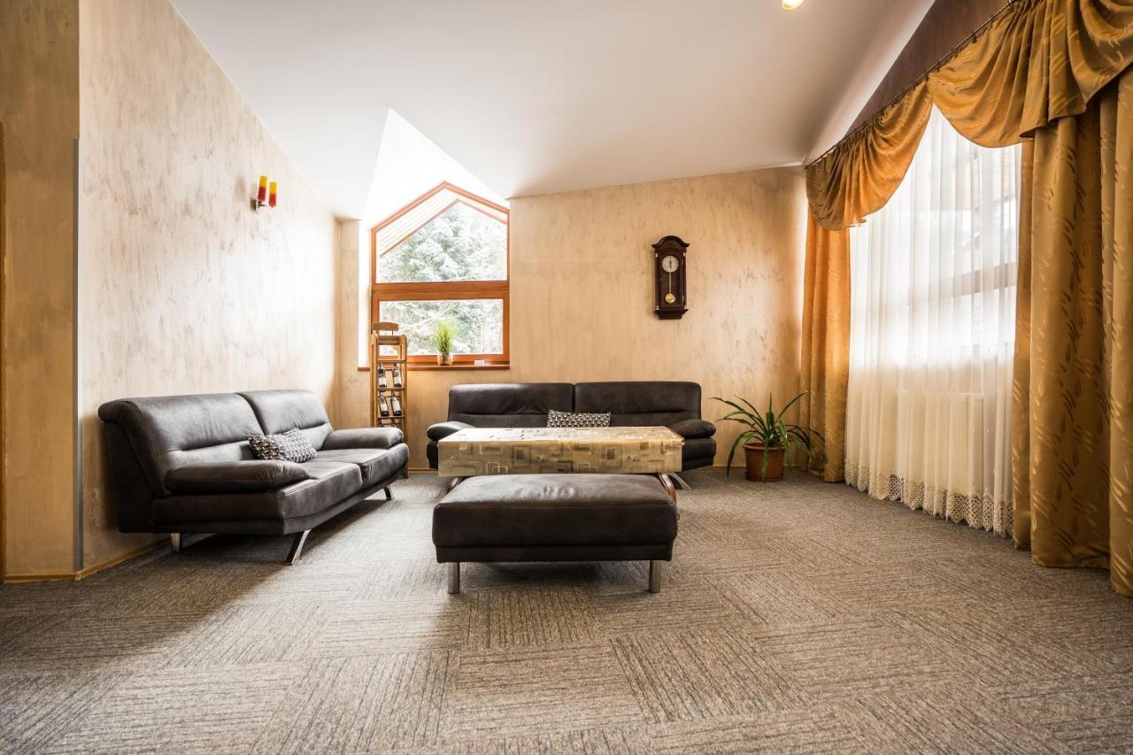 Hotel Somka Дриеница Экстерьер фото