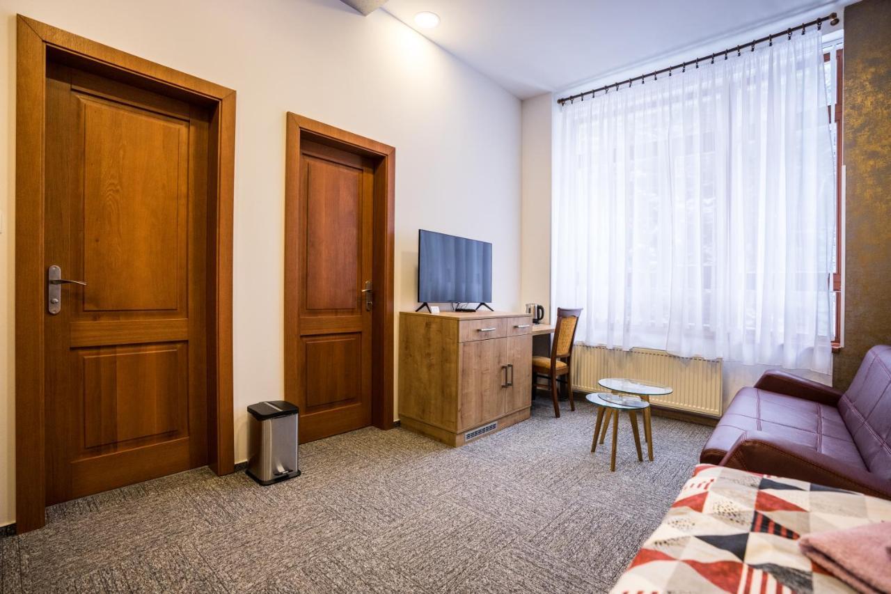 Hotel Somka Дриеница Экстерьер фото
