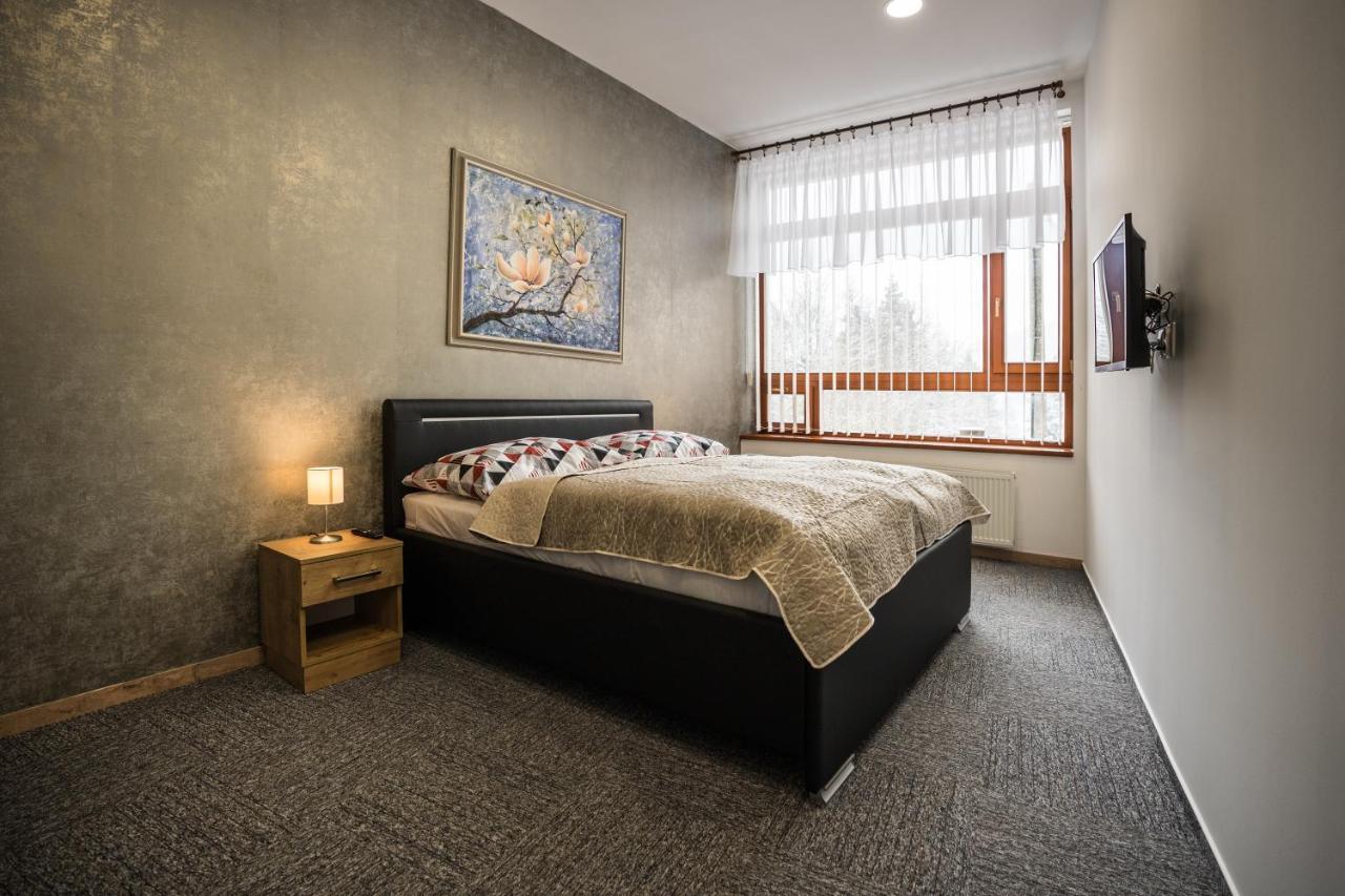 Hotel Somka Дриеница Экстерьер фото