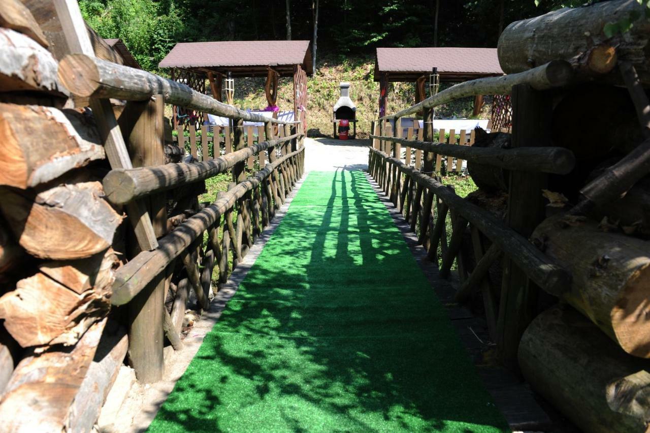 Hotel Somka Дриеница Экстерьер фото
