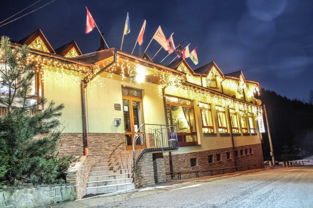 Hotel Somka Дриеница Экстерьер фото